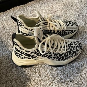 Steve Madden Maxima Sneakers